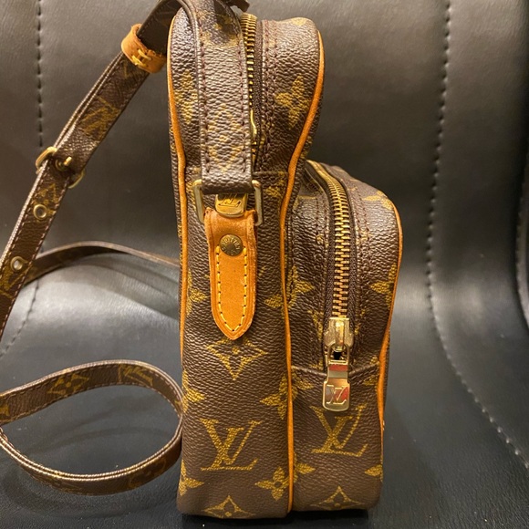 Louis Vuitton monogram Amazone crossbody bag - Picture 5 of 15